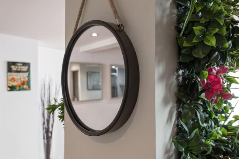 Guestready - Superbe Maison De Ville Duplex Lyon Buitenkant foto